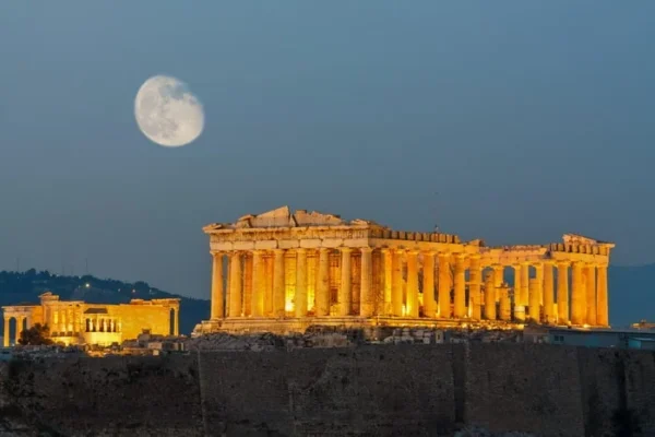 Parthenon at night (03)